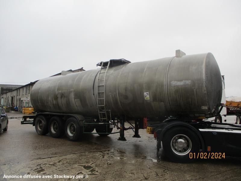 Trailor 3 ESSIEUX CITERNE CALORIFUGE 31000L  À EAU