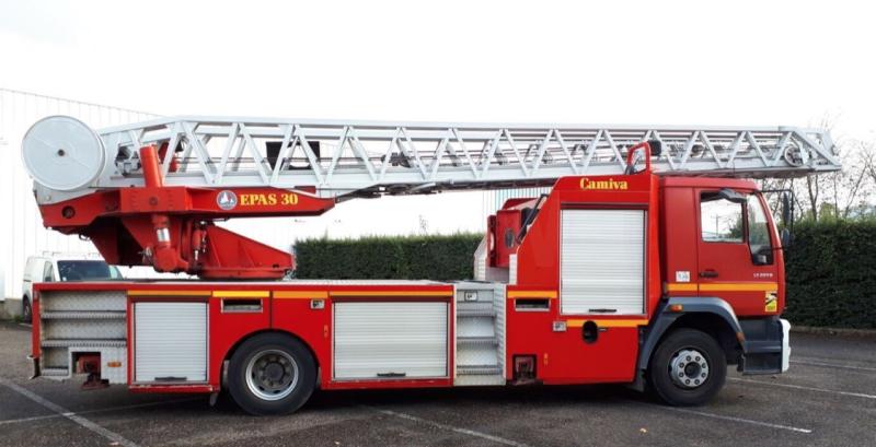 Truck MAN LE 220 CAMIVA