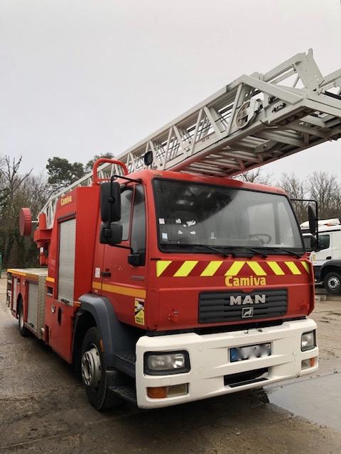 Truck MAN 220B CAMIVA