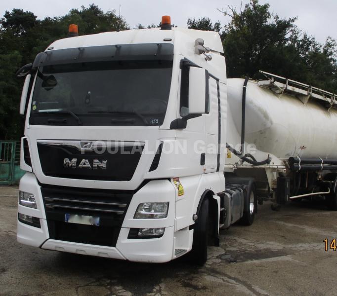 Tracteur MAN TGX 18.460 intarder, compresseur de dépotage citernes ciment