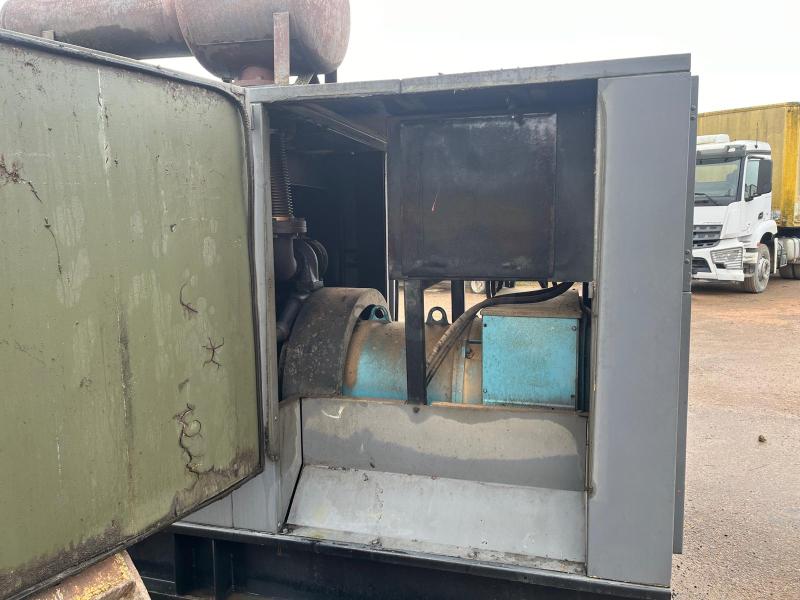 Matériel de chantier Renault V8 360 KVA  générateur thermique