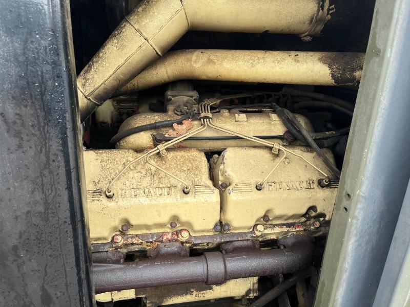 Matériel de chantier Renault V8 360 KVA  générateur thermique