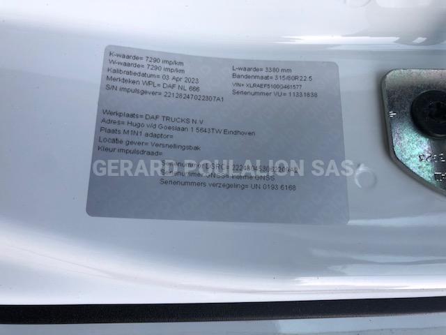 Camion DAF XD 450 FA cabine nouvelle version Multibenne