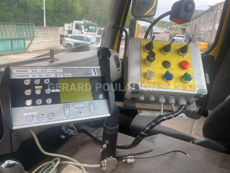 Camion Renault KERAX 370DXI en châssis nu Autre