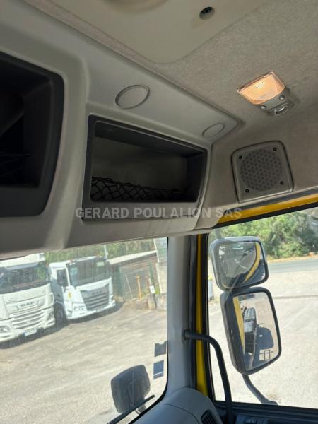 Camion Renault KERAX 370DXI en châssis nu Autre