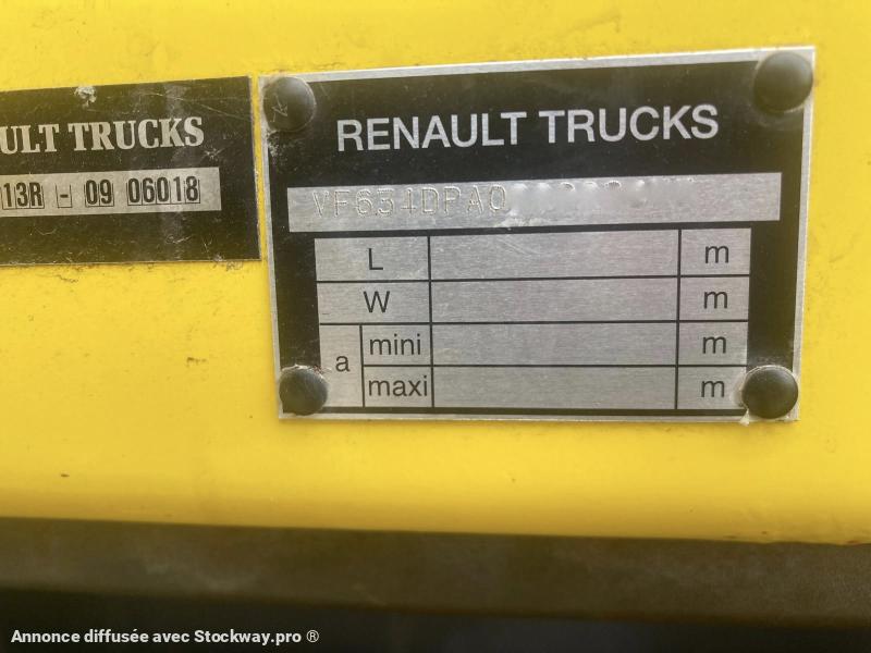 Photo Renault KERAX 370DXI ENGIN DE VOIRIE AVEC SAUMUREUSE EPOKE 12000L SUR TWIST LOCK image 9/16
