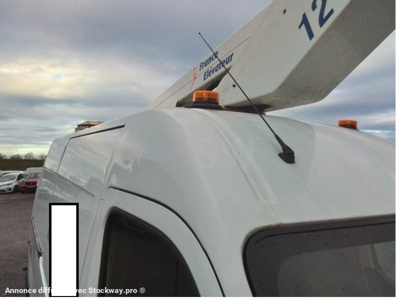 Photo Renault MASTER L2H2 GCF 130 FOURGON NACELLE 121FT SANS STAB image 6/10