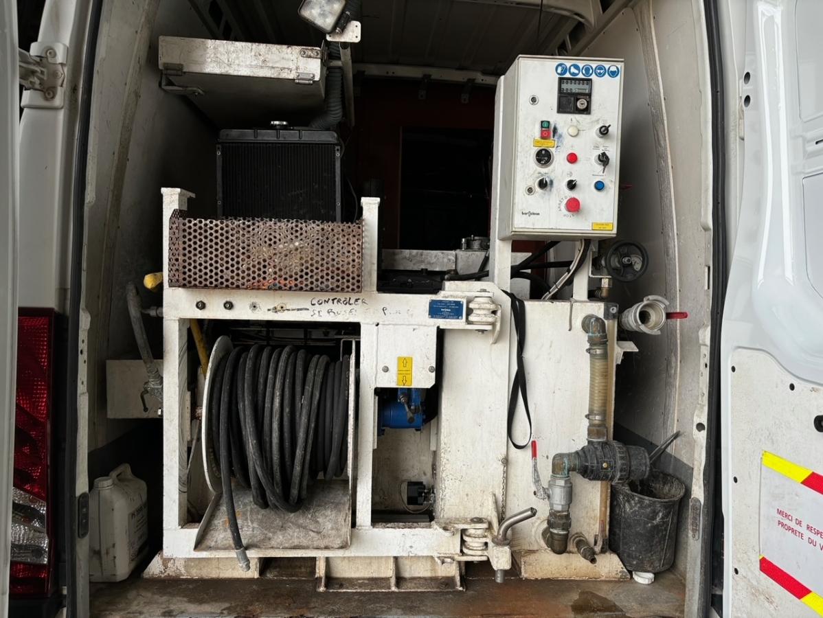 Carrinha comercial Iveco HYDROCUREUR DAILY 50C17V11 HYDROCUREUR