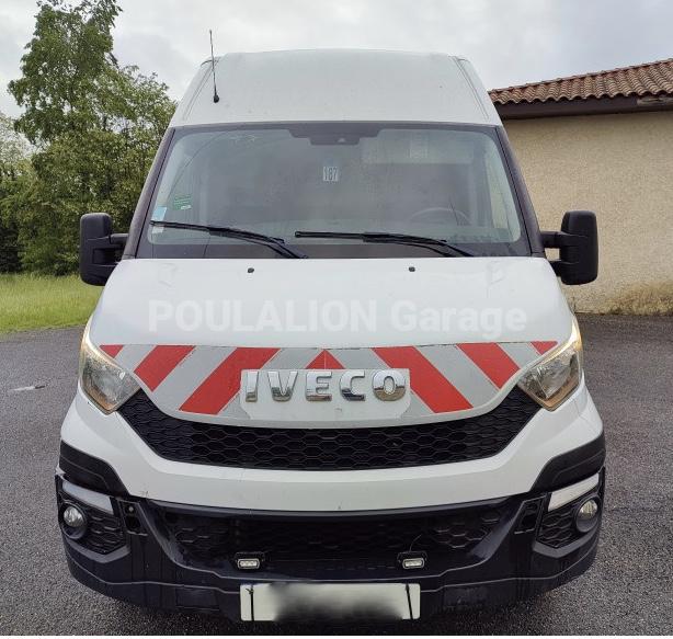 Utilitaire Iveco HYDROCUREUR DAILY 50C17V11 HYDROCUREUR CAISSE POLYFOND BAROCLEAN SKID BM700 Véhicules spéciaux Autre véhicule