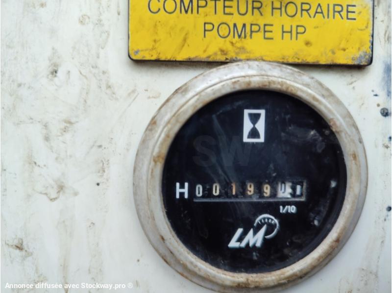 Photo Iveco HYDROCUREUR DAILY 50C17V11 HYDROCUREUR CAISSE POLYFOND BAROCLEAN SKID BM700 image 8/27