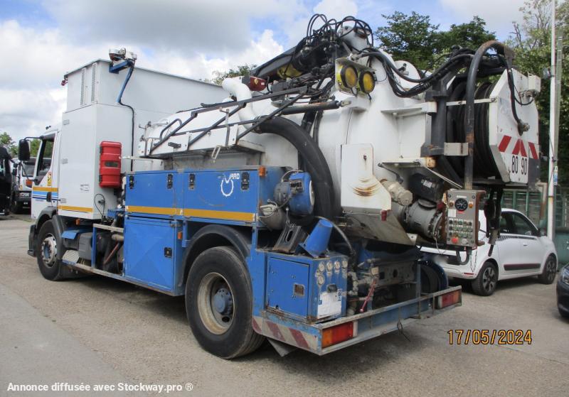 Photo Renault HYDR0CUREUR cuve 6,8m3  image 3/22