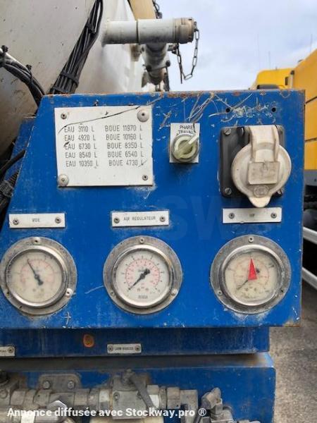 Photo Renault HYDROCUREUR l'ensemble trr + SREM SAMRO HYDROCUREUR cuve 15m3  image 32/41