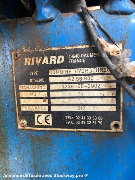Photo Renault HYDROCUREUR l'ensemble trr + SREM SAMRO HYDROCUREUR cuve 15m3  image 34/41