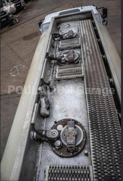 Camion Mercedes AXOR 1829, 4x2, citerne 14000L, 3 cpts Citerne Hydrocarbures