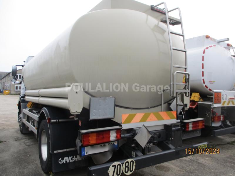 Camion Mercedes AXOR 1829, 4x2, citerne 14000L, 3 cpts Citerne Hydrocarbures