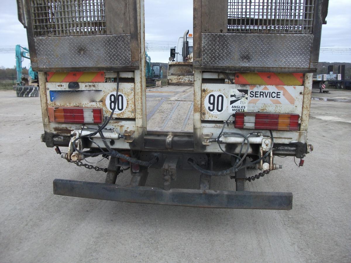 Ciężarówka Mercedes Axor 2533
