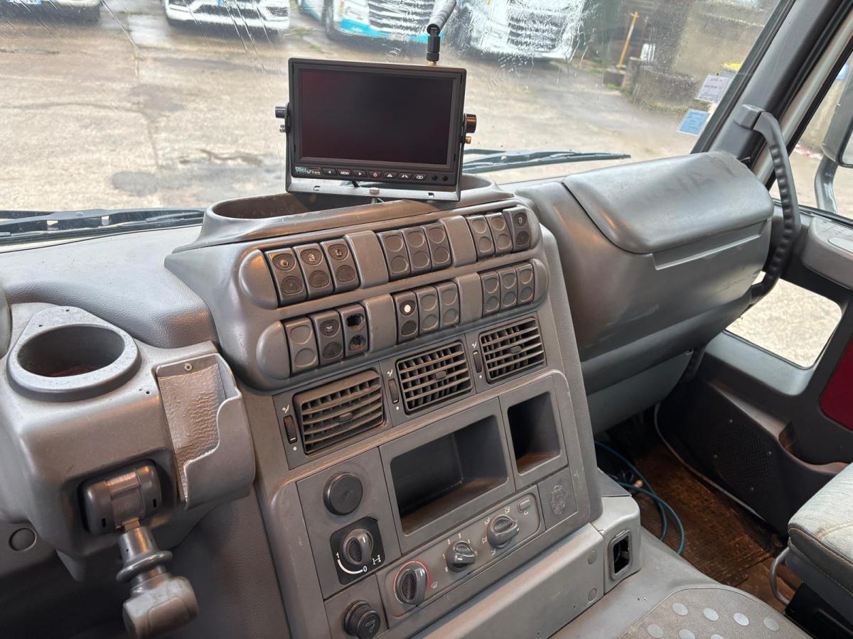 Camião Iveco Stralis 310