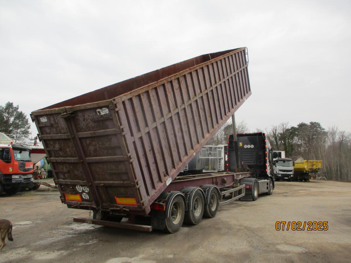 Naczepa Trax 62m3 3 essieux