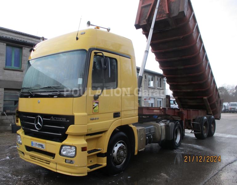 Ensemble routier Mercedes ACTR0S 1844 Benne Benne arrière