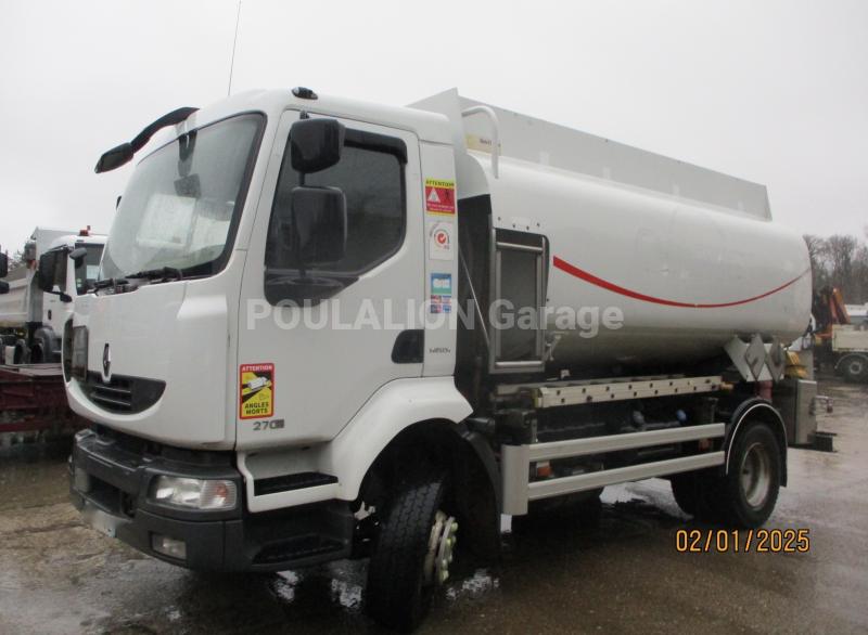 Camion Renault MIDLUM Citerne Hydrocarbures