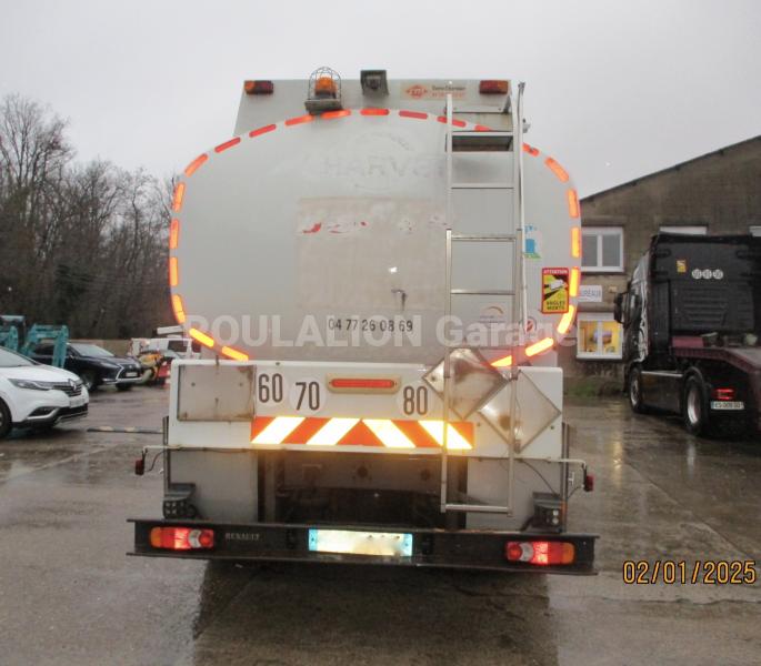 Camion Renault MIDLUM Citerne Hydrocarbures