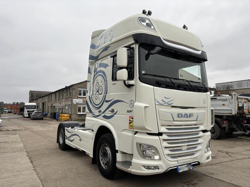 Sattelzugmaschine DAF XF 530 SC