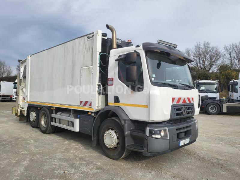 Mezzo di rete stradale Renault D WIDE