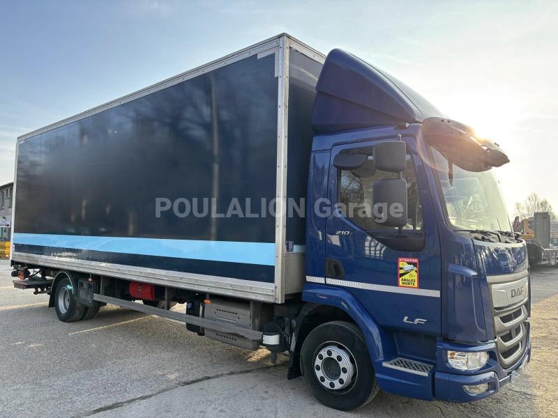 Camion DAF LF 210 FA HAYON RETRACTABLE DHOLLANDIA Fourgon