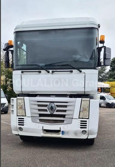 Camion Renault MAGNUM 480 DXL PORTE CONTAINER ESSIEU RELEVABLE Plateau