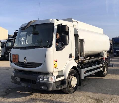 Camión Renault MIDLUM 270.16 4x2 CITERNE CM 64  11 000 L