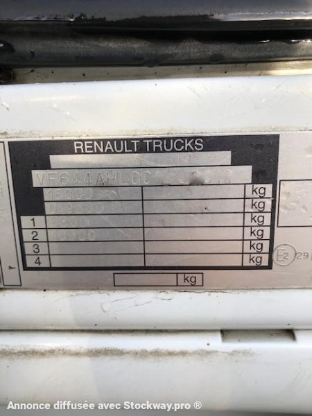 Photo Renault MIDLUM 270.16 4x2 CITERNE CM 64  11 000 L 4 COMPARTIMENTS  1/2000 I 2/2000. I 3/4000  I 4/3000 image 18/24