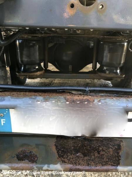 Photo Renault MIDLUM 270.16 4x2 CITERNE CM 64  11 000 L 4 COMPARTIMENTS  1/2000 I 2/2000. I 3/4000  I 4/3000 image 19/24
