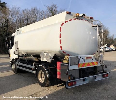 Photo Renault MIDLUM 270.16 4x2 CITERNE CM 64  11 000 L 4 COMPARTIMENTS  1/2000 I 2/2000. I 3/4000  I 4/3000 image 3/24
