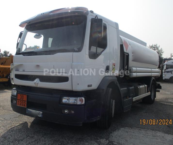 Camion Renault 210.19 4x2 MAGYAR 12500 L Citerne Hydrocarbures