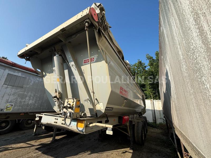 Semi-remorque Benalu 3 essieux,1-er essieu relevable Benne Benne TP
