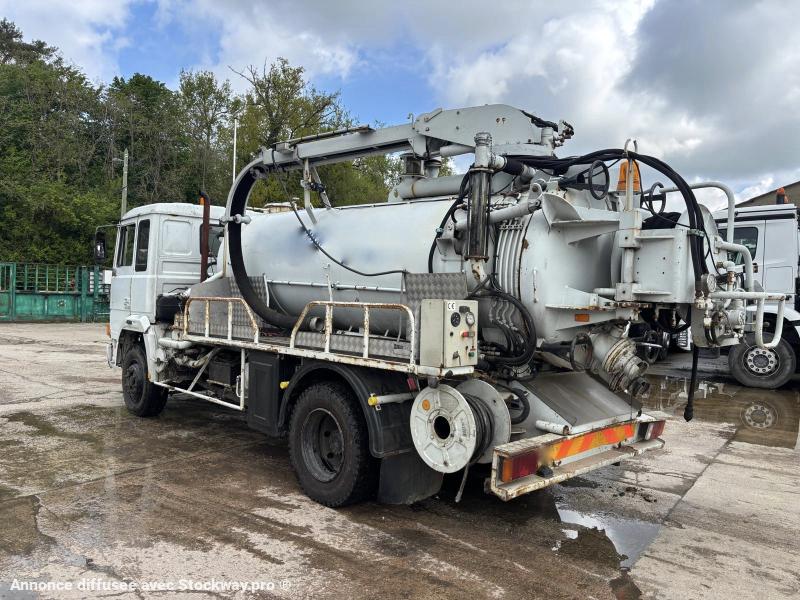 Photo Unic IVECO TURBO CIT VIDANGE CURAGE CUVE 5000L image 2/15
