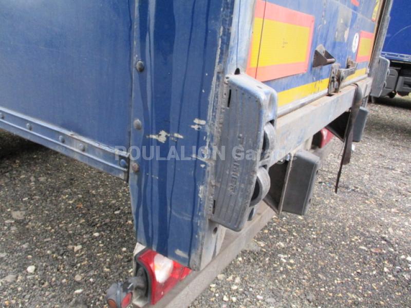 Semi-remorque Fruehauf 2 ESSIEUX Fourgon