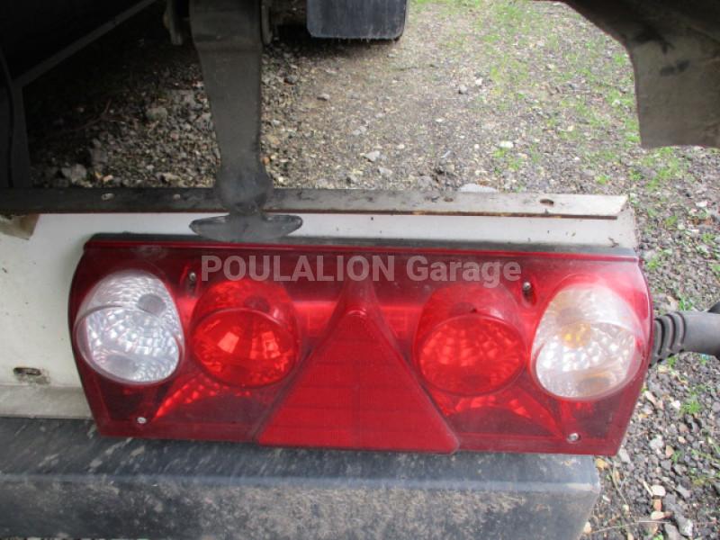 Semi-remorque Fruehauf 2 essieux Fourgon