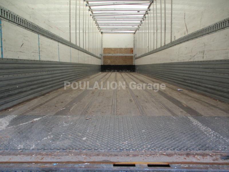 Semi-remorque Fruehauf 2 essieux Fourgon