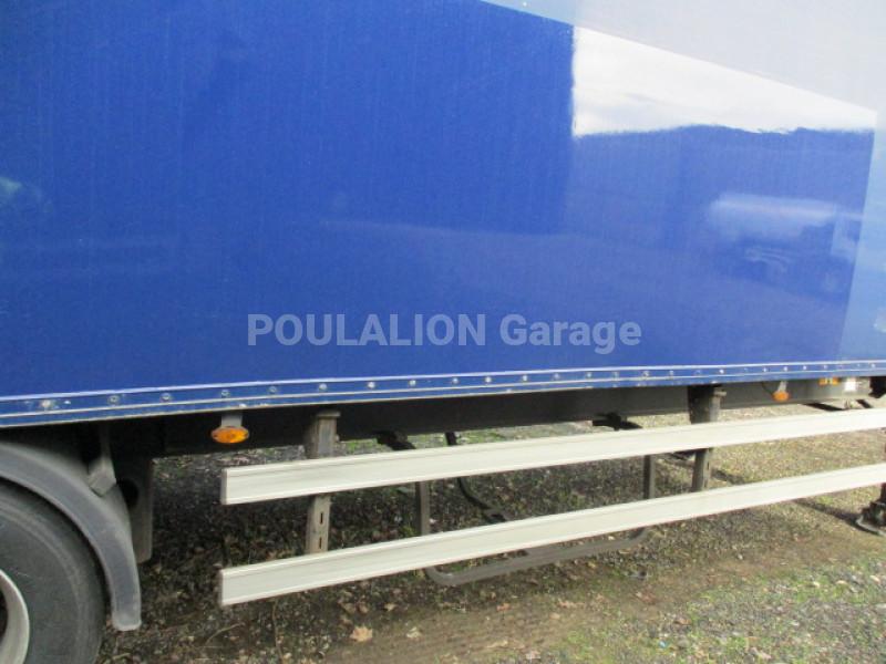 Semi-remorque Fruehauf 2 essieux Fourgon