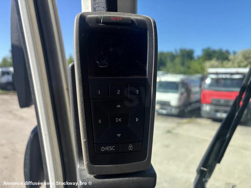 Photo Volvo FH 500 GL0BE TR0TTER PROBLÈME MOTEUR image 8/8