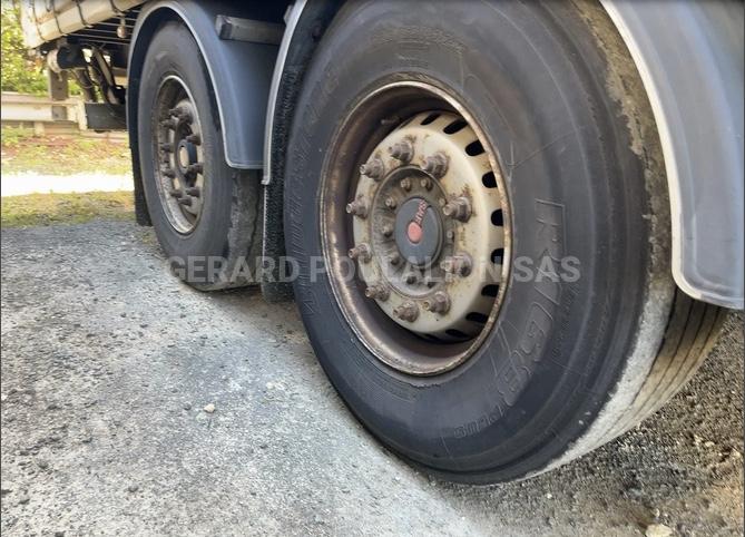 Semi-remorque Omeps 39M3 PULVERULENT 3 essieux Citerne À ciment