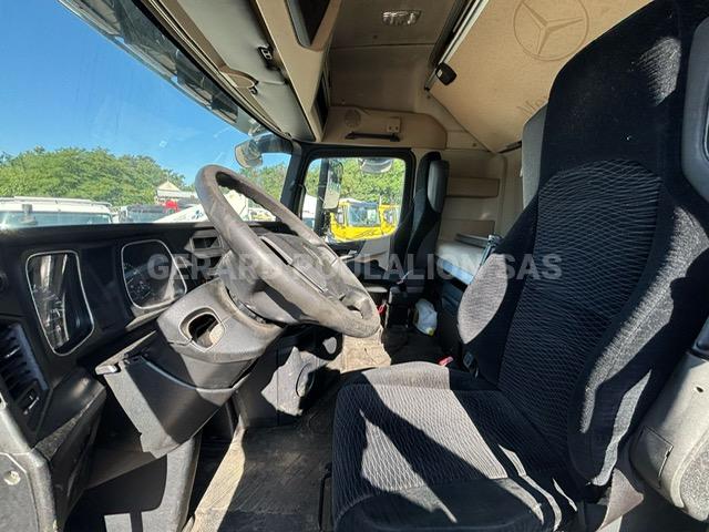 Tracteur Mercedes ACTROS 1945 immattriculation Hollande, problème démarrage, kms inconnus