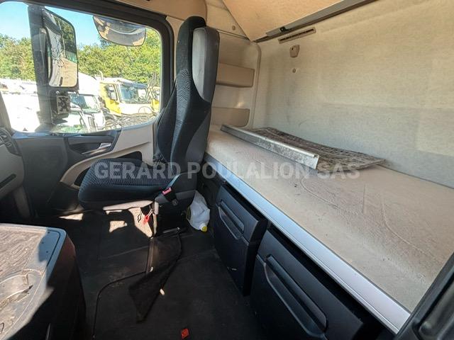 Tracteur Mercedes ACTROS 1945 immattriculation Hollande, problème démarrage, kms inconnus