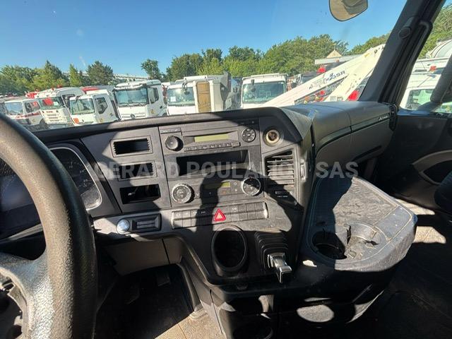 Tracteur Mercedes ACTROS 1945 immattriculation Hollande, problème démarrage, kms inconnus