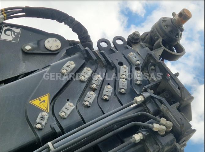 Camion Mercedes AROCS 5 3246 TLG-ENT 8x4 AVEC GRUE HIABX-325HIPRO RALENTISSEUR MOTEUR Plateau