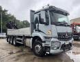 Camion Mercedes AROCS 5 3246 TLG-ENT 8x4 AVEC GRUE HIABX-325HIPRO RALENTISSEUR MOTEUR Plateau