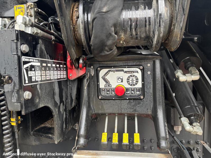 Photo Mercedes AROCS 5 3246 TLG-ENT 8x4 AVEC GRUE HIABX-325HIPRO RALENTISSEUR MOTEUR image 20/39