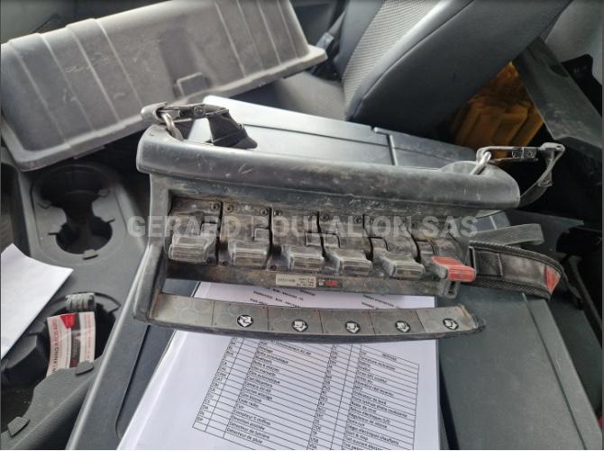 Camion Mercedes AROCS 5 3246 TLG-ENT 8x4 AVEC GRUE HIABX-325HIPRO RALENTISSEUR MOTEUR Plateau