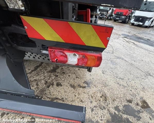 Photo Mercedes AROCS 5 3246 TLG-ENT 8x4 AVEC GRUE HIABX-325HIPRO RALENTISSEUR MOTEUR image 23/39